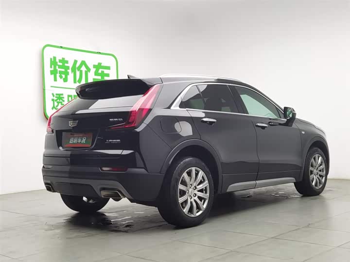 Фото 2 - Cadillac XT4