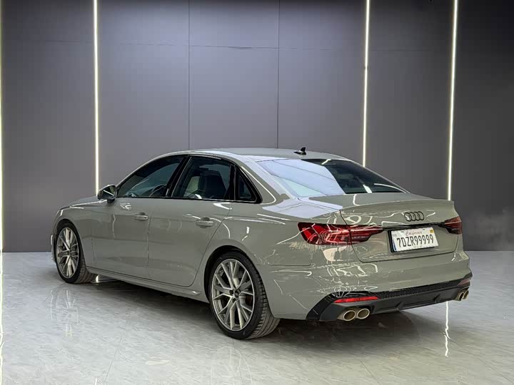 Фото 8 - Audi S4