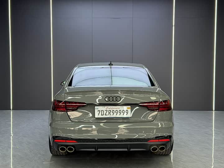 Фото 9 - Audi S4