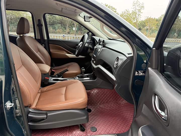 Фото 7 - Dongfeng Rich 6