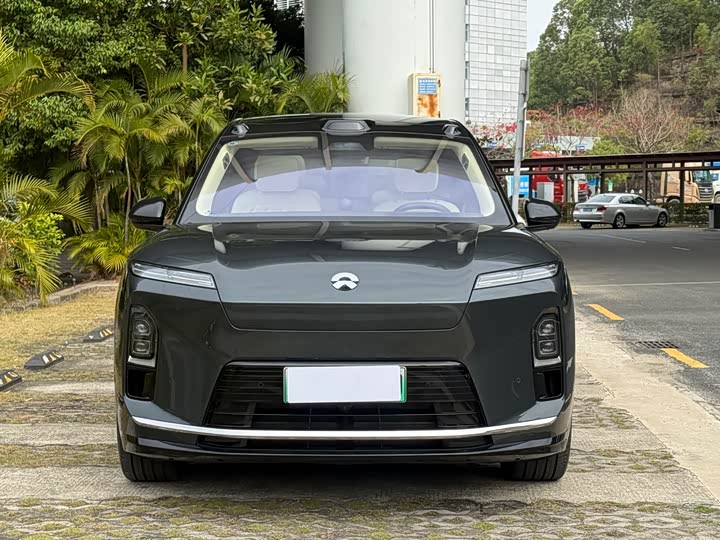 Фото 2 - Nio ES8