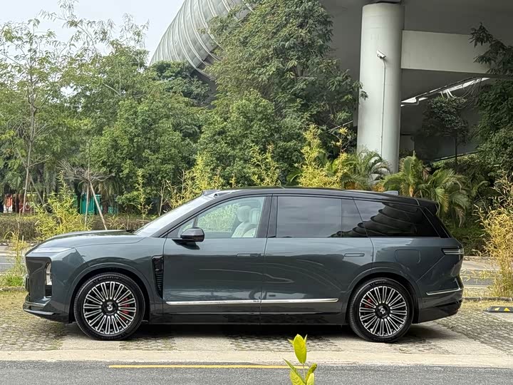 Фото 3 - Nio ES8