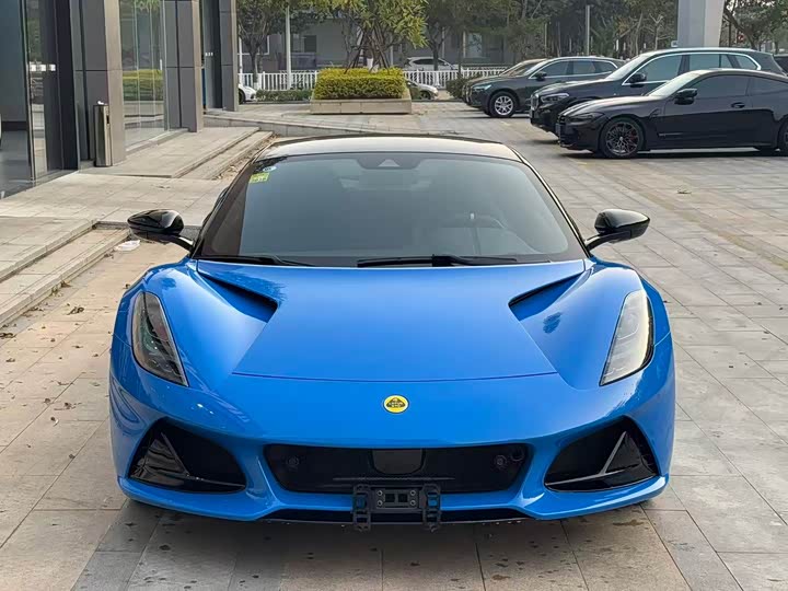 Фото 3 - Lotus Emira