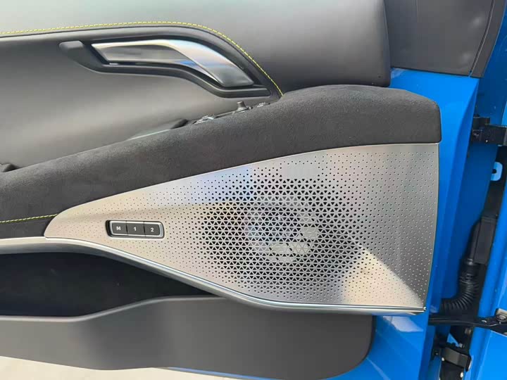 Фото 6 - Lotus Emira