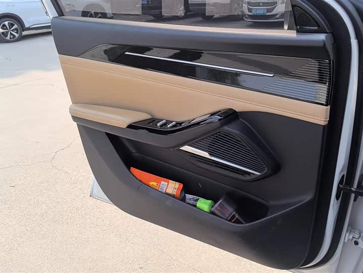 Фото 7 - Geely Galaxy L6