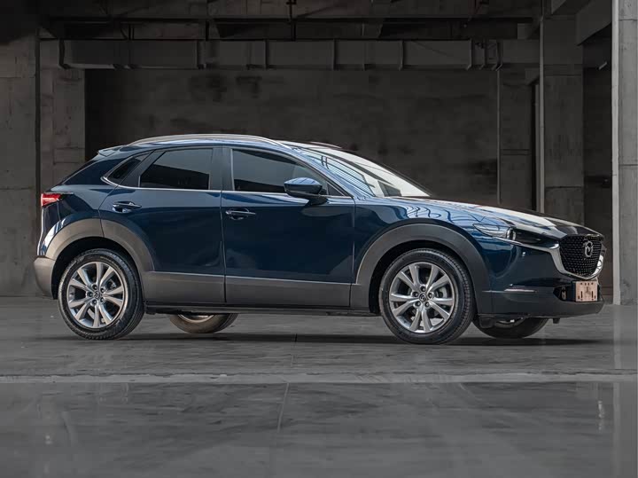 Фото 4 - Mazda CX-30