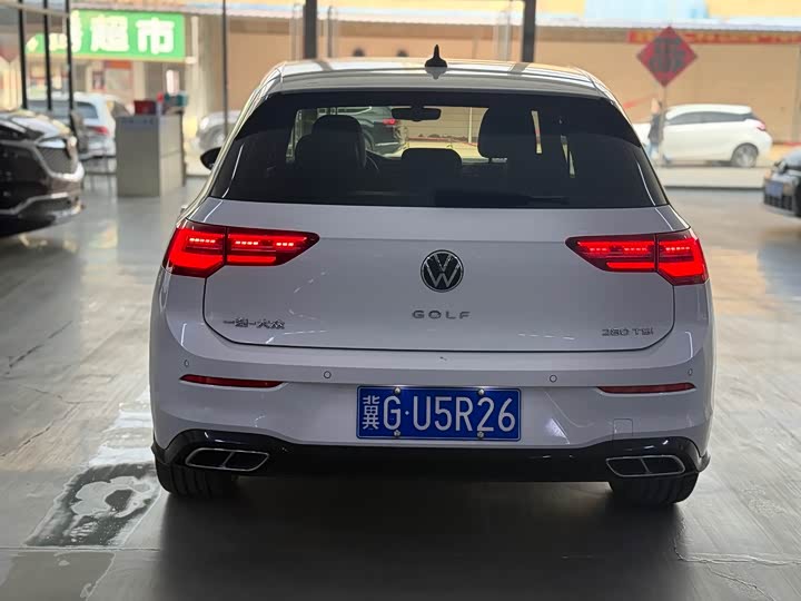 Фото 5 - Volkswagen Golf