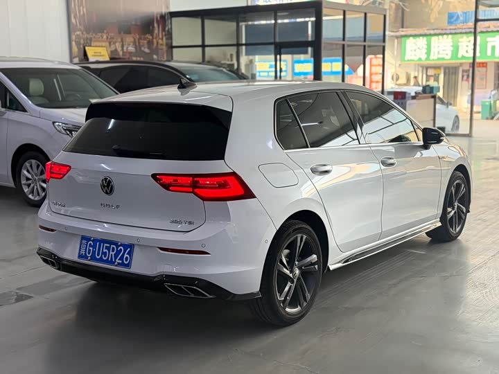 Фото 6 - Volkswagen Golf