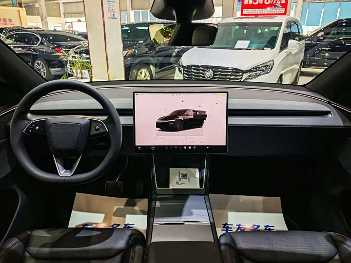 Фото 8 - Tesla Model Y
