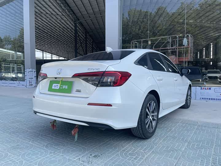 Фото 2 - Honda Civic