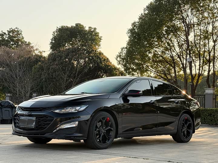 Фото 2 - Chevrolet Malibu XL