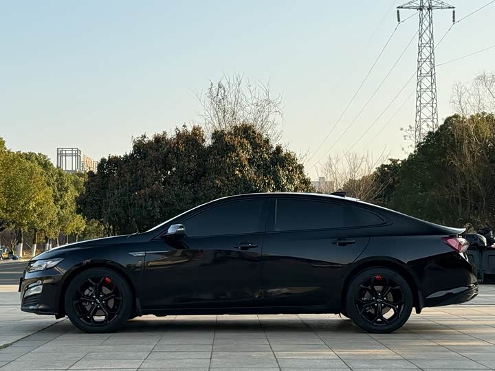 Фото 3 - Chevrolet Malibu XL