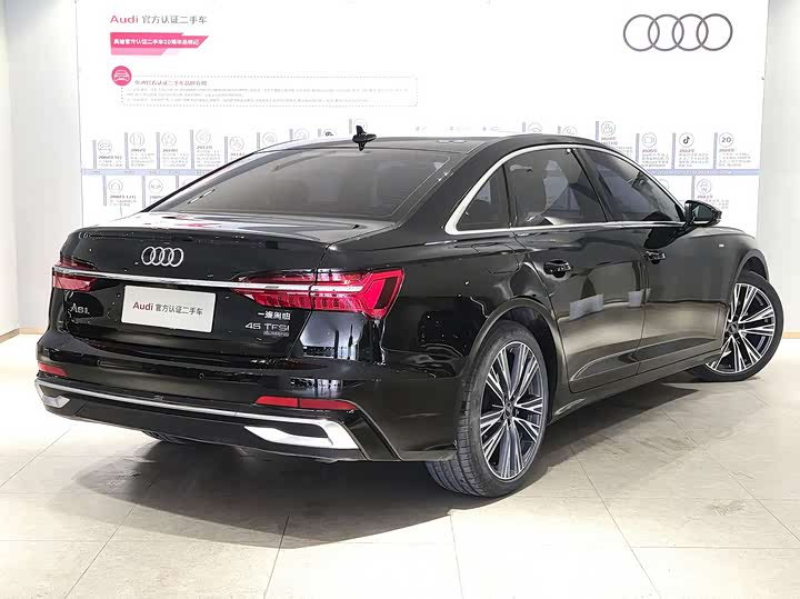 Фото 3 - Audi A6L