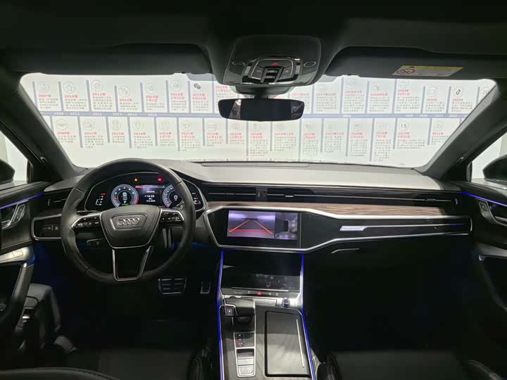 Фото 5 - Audi A6L