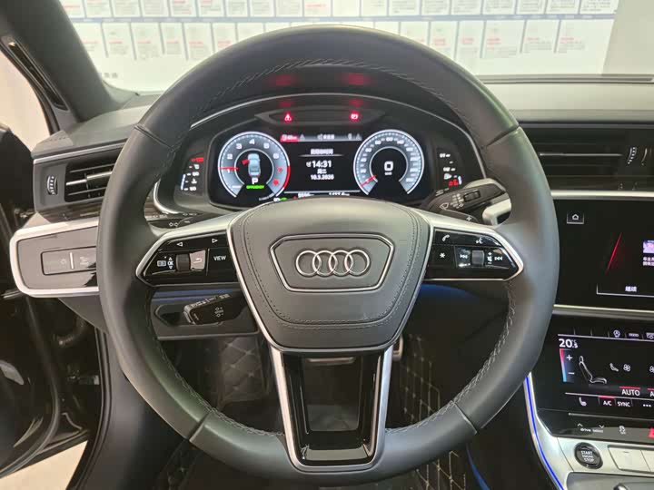 Фото 9 - Audi A6L