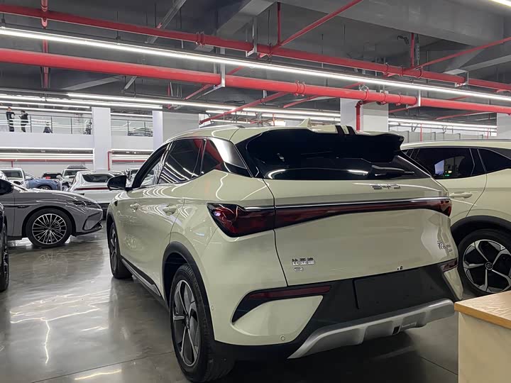 Photo 4 - BYD Yuan Plus