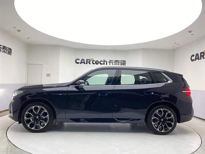 BMW X3 2025 2025款 xDrive30L 尊享型 M运动曜夜套装