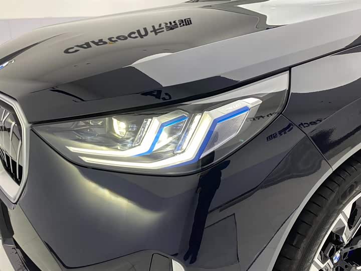 BMW X3 2025 2025款 xDrive30L 尊享型 M运动曜夜套装