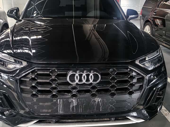 Фото 2 - Audi Q5L