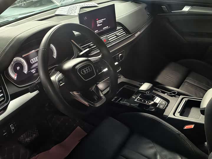 Фото 4 - Audi Q5L