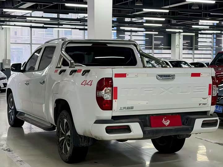 Фото 7 - Maxus T70