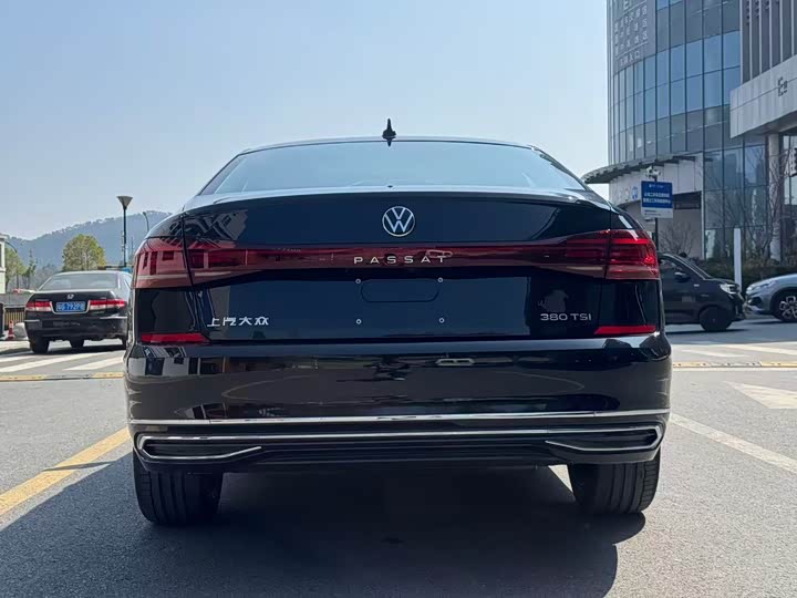 Фото 6 - Volkswagen Passat