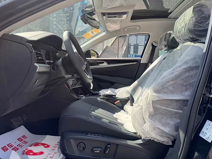 Фото 7 - Volkswagen Passat