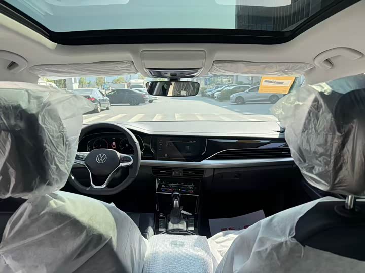 Фото 8 - Volkswagen Passat