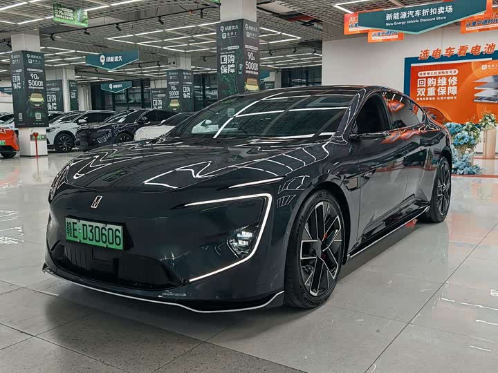 Фото 2 - Avatr 12