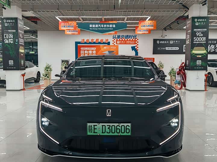 Фото 3 - Avatr 12