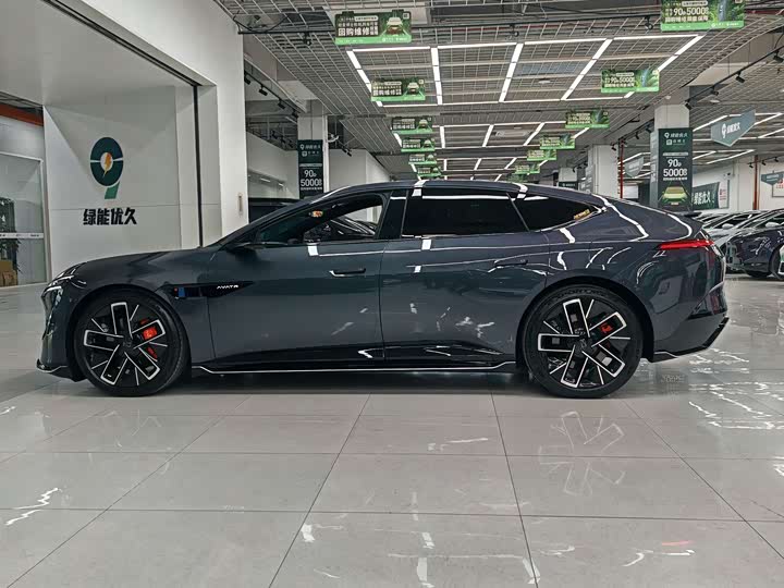 Фото 9 - Avatr 12