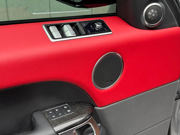 Фото 7 - Land Rover Range Rover Sport