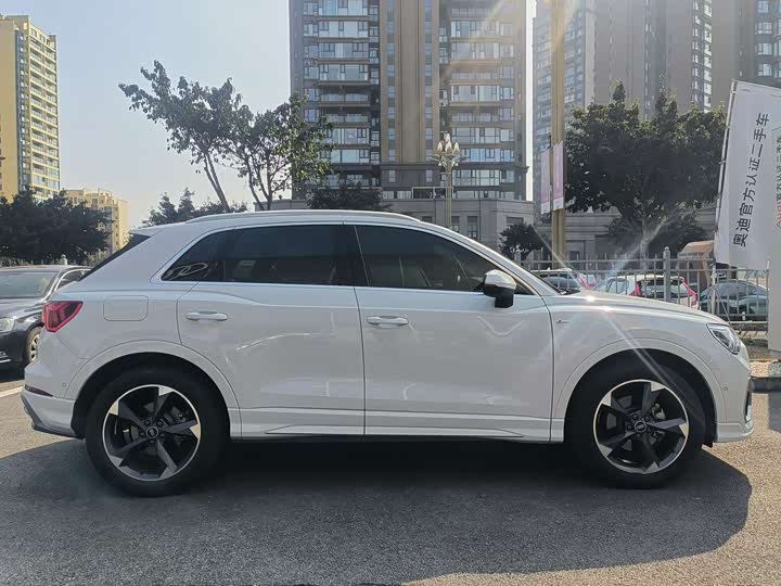 Фото 3 - Audi Q3