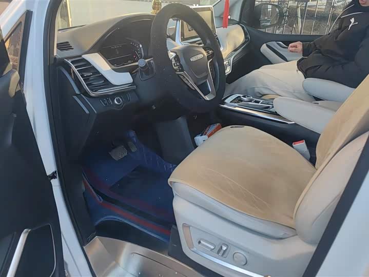 Фото 9 - Maxus G20