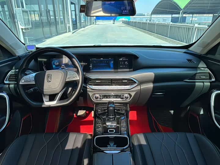 Фото 8 - Bestune T77