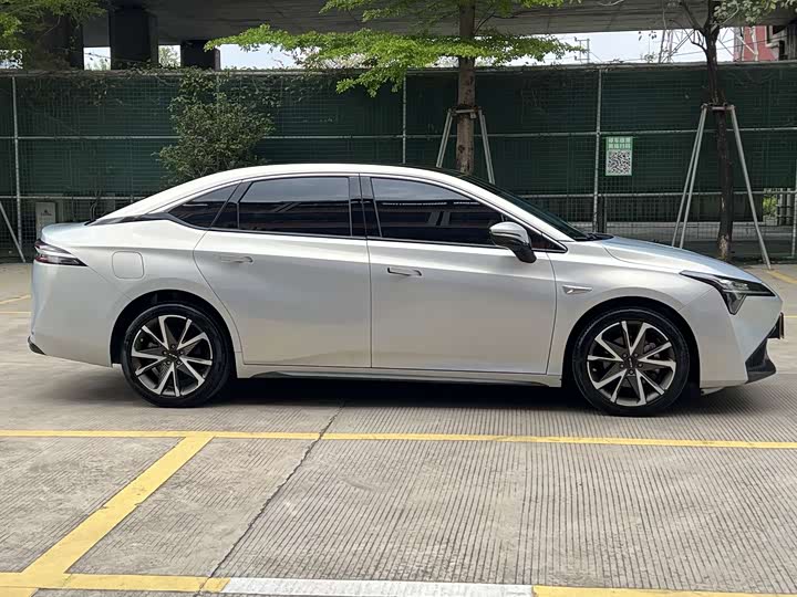 Фото 3 - GAC Aion S Plus