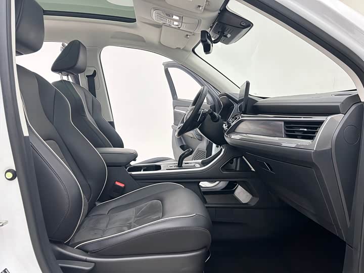 Фото 8 - Haval H6