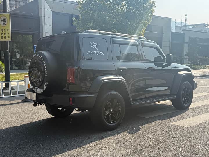 Фото 4 - Tank 300