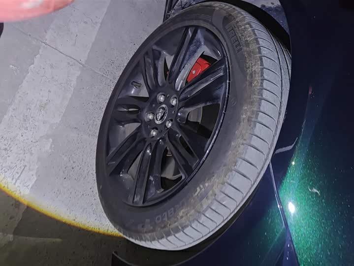 Фото 6 - Jaguar XE L