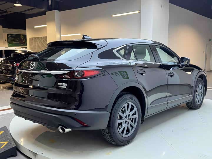 Фото 5 - Mazda CX-4