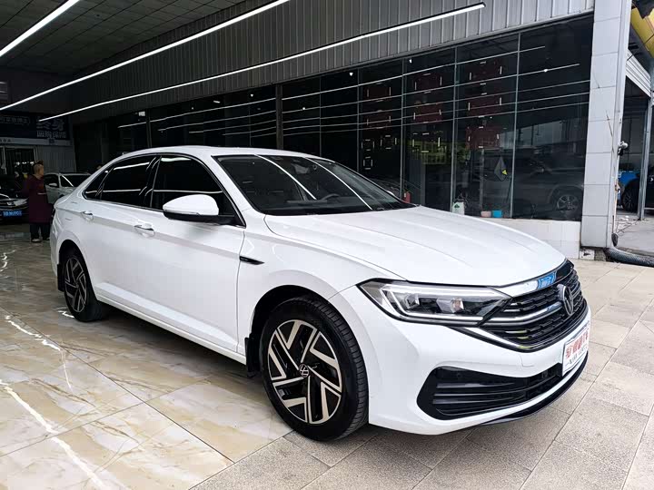 Фото 3 - Volkswagen Sagitar L