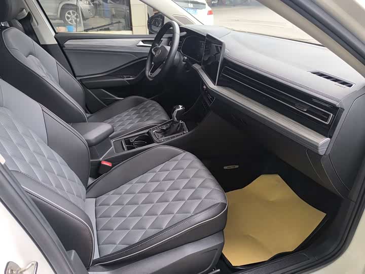 Фото 6 - Volkswagen Sagitar L