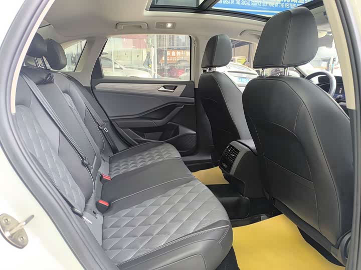 Фото 7 - Volkswagen Sagitar L