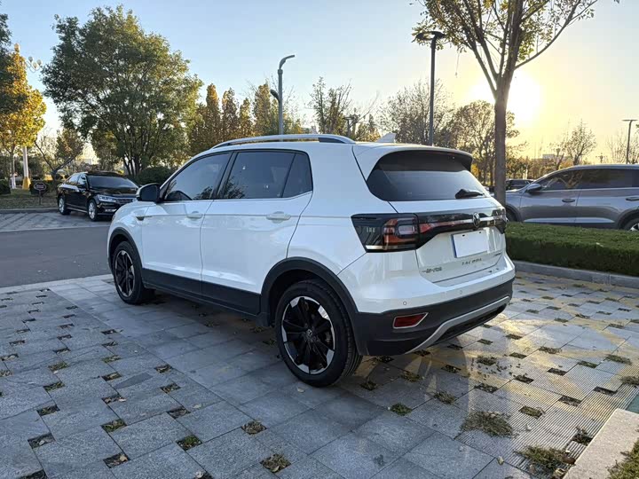 Photo 8 - Volkswagen Tacqua