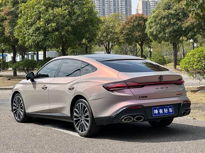 Фото 6 - MG Motor 7