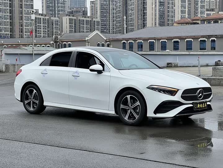 Photo 3 - Mercedes-Benz A-Class