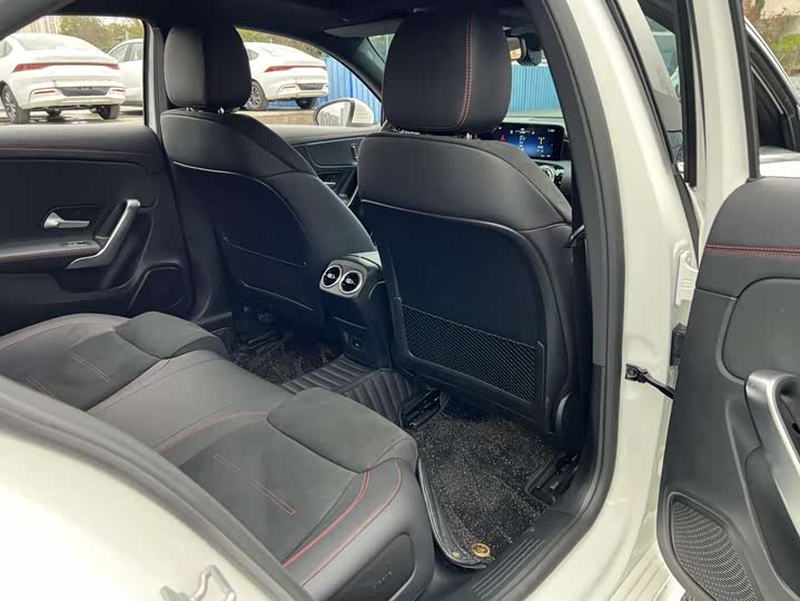 Photo 8 - Mercedes-Benz A-Class