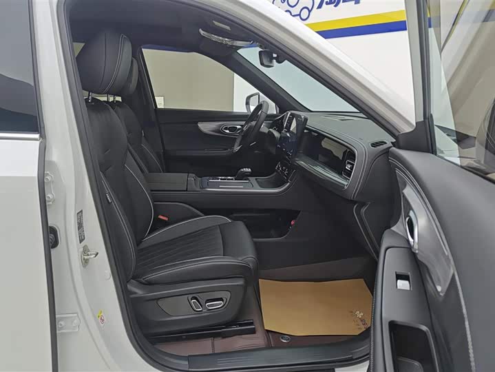 Photo 8 - GAC Trumpchi GS8