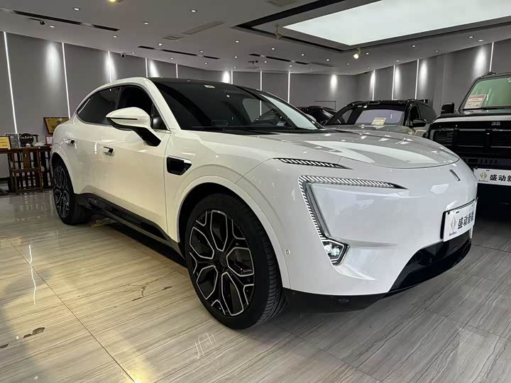 Фото 3 - Avatr 11