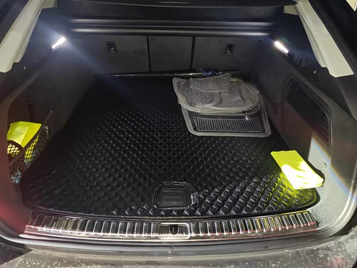 Фото 4 - Audi A6